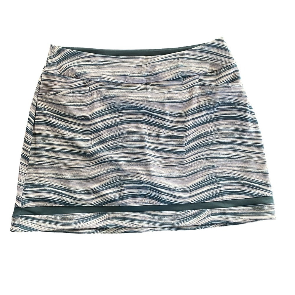 adidas Blue and Gray Skorts with Modern Wave Pattern